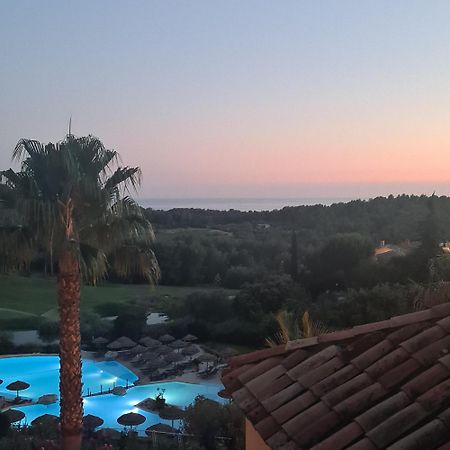 Villa Dans Cadre D'Exception - Golf, Piscine Et Tennis Prive Saint-Cyr-sur-Mer Exterior foto